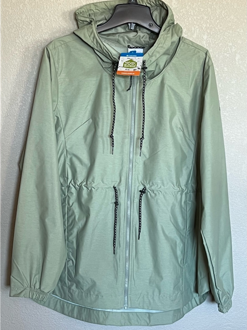 Columbia Light Green Women's Omni Shield Hooded Raincoat